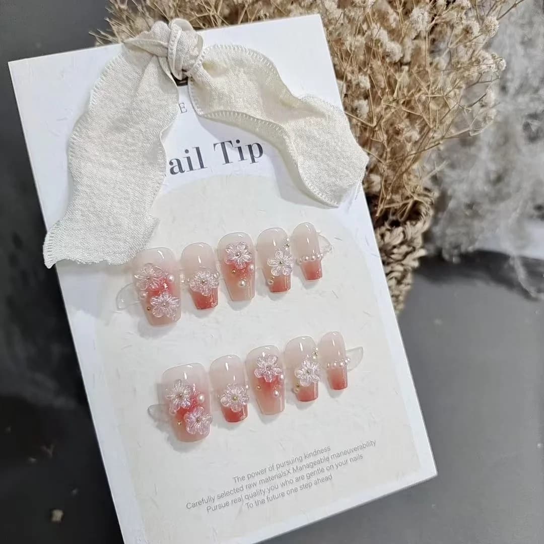 Blomstrede Press-On Negle Kort Kisteform Sød Blush Design 10 Stykker