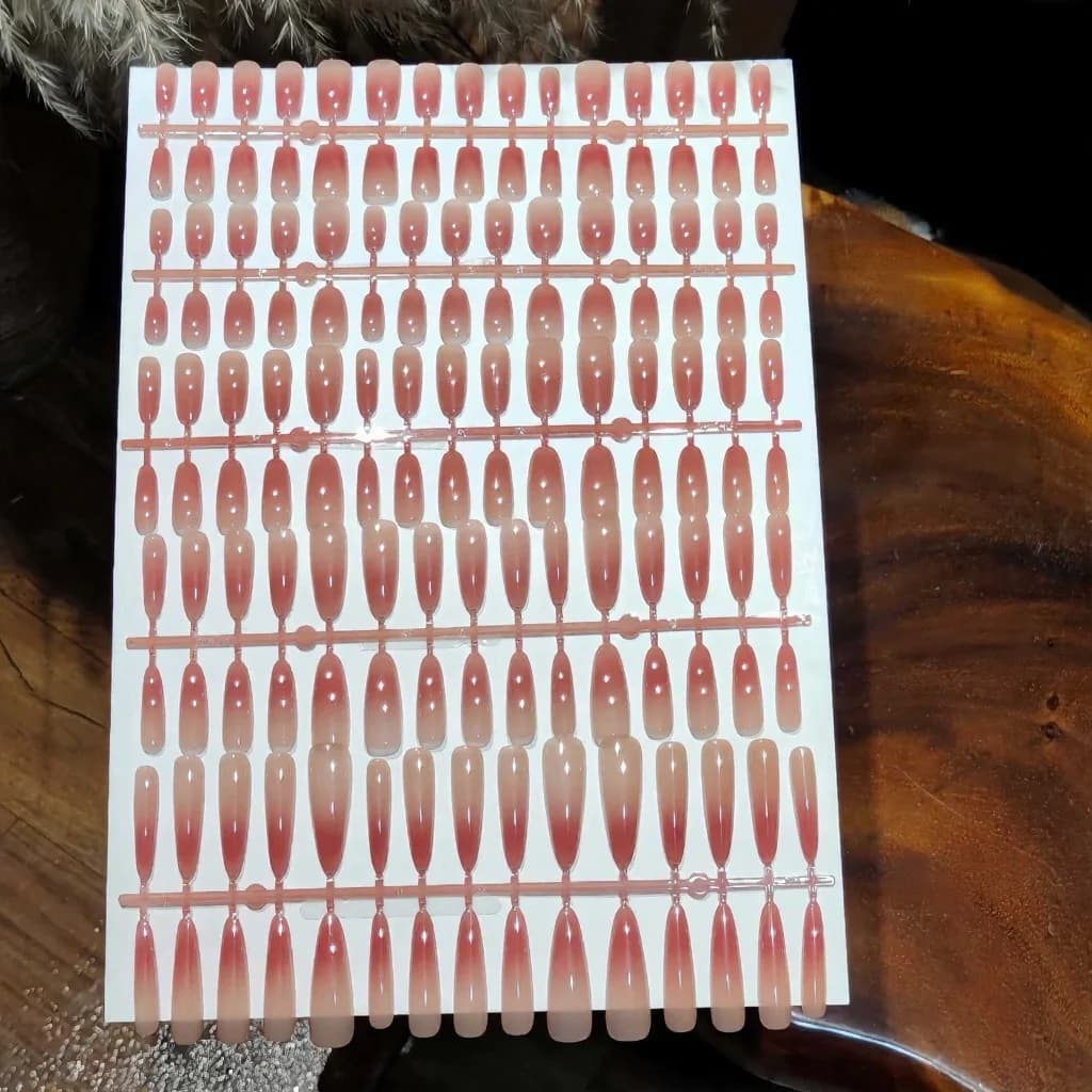 Press-on neglesæt, kort/mellem/lang, oval/stiletto form, 30 stk.