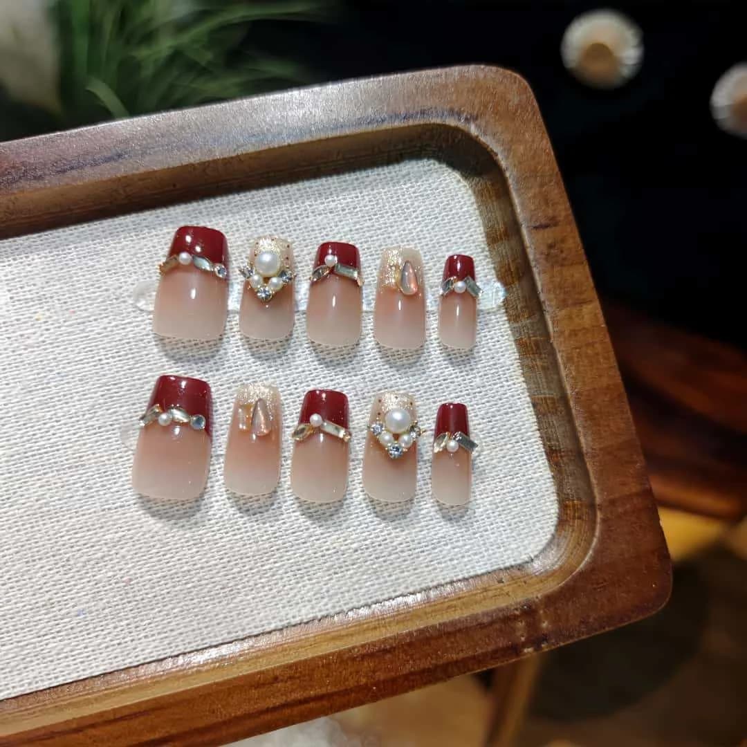 Røde Perle Kunstige Negle, Kort Kisteform Fransk Spids med Glitter
