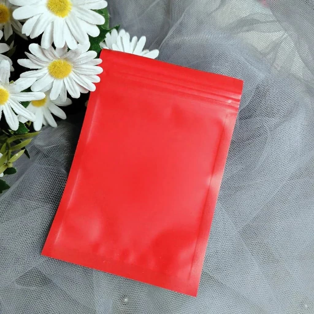 Frostede plastziplockposer til negleværktøj og press-on negle