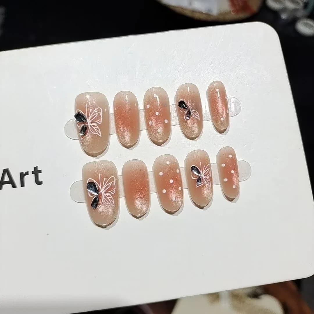 Cat Eye kunstige negle med glasperler og rhinsten