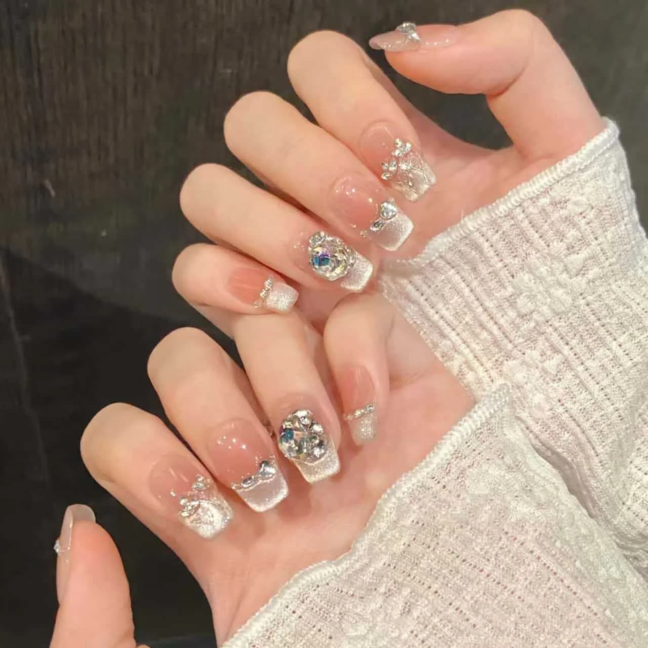 Rose Blomst Glitter Press On Negle Kort Kisteform Rhinsten Manikure