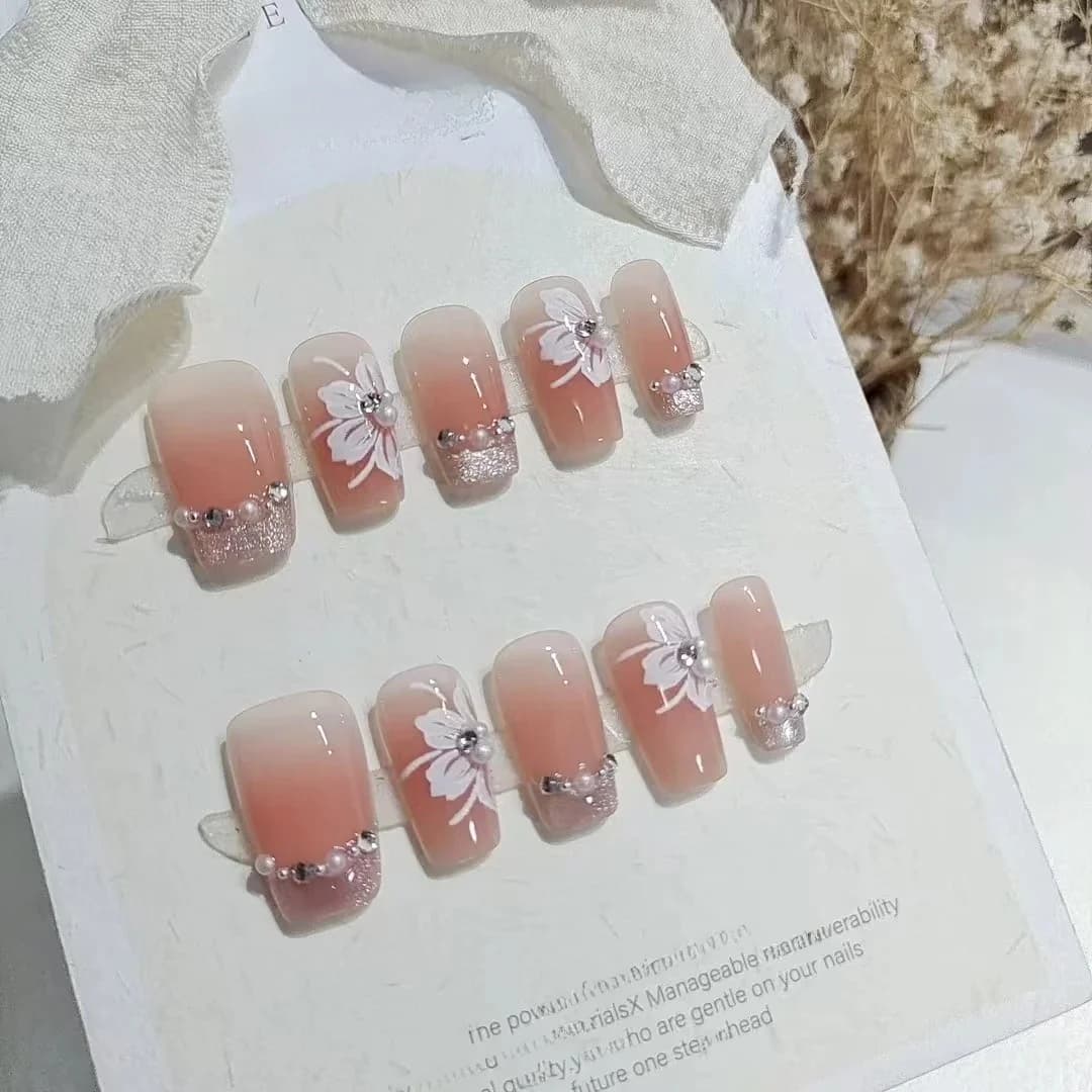 Cat Eye Lilje Tryk-på Negle med Perler og Rhinsten