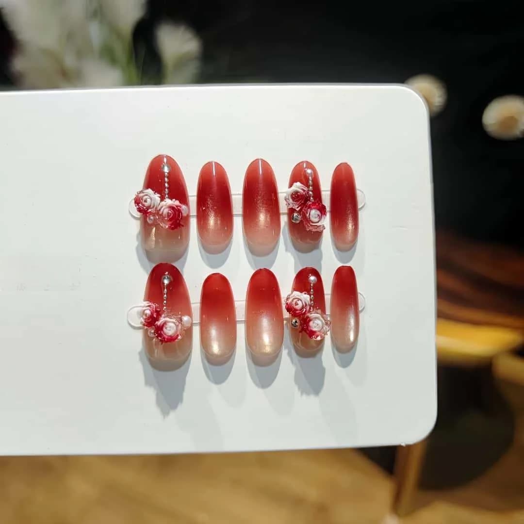 Rose Have Cat Eye Press-On Negle Rød Gradient Glitter Oval Form