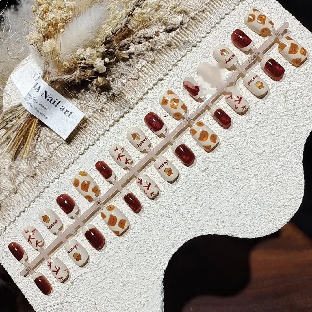 Kastanje Bjørn Cat Eye Kunstige Negle Kort Ballerinaform Glitter