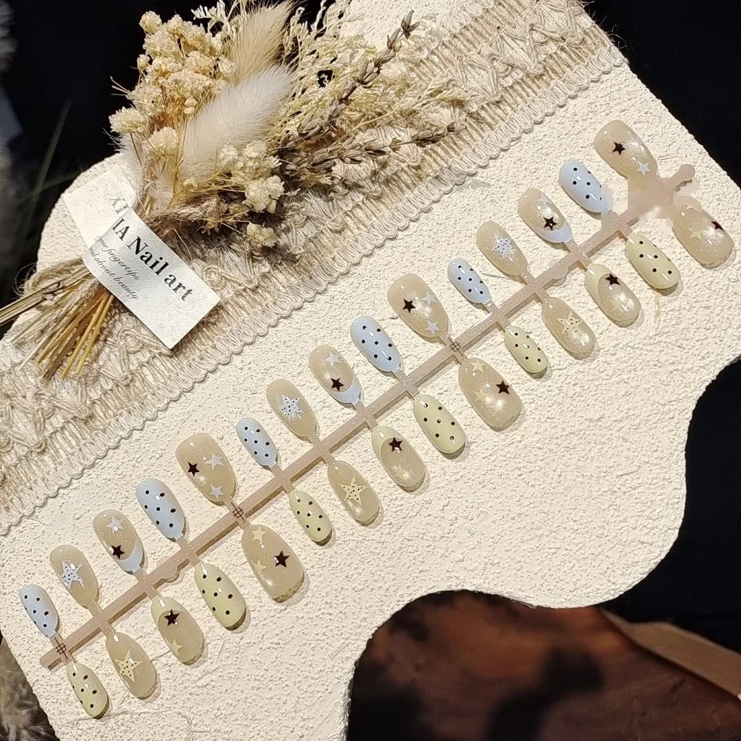 Prikker Katteøje Kunstige Negle Kort Oval Fransk Tip med Glas Perler